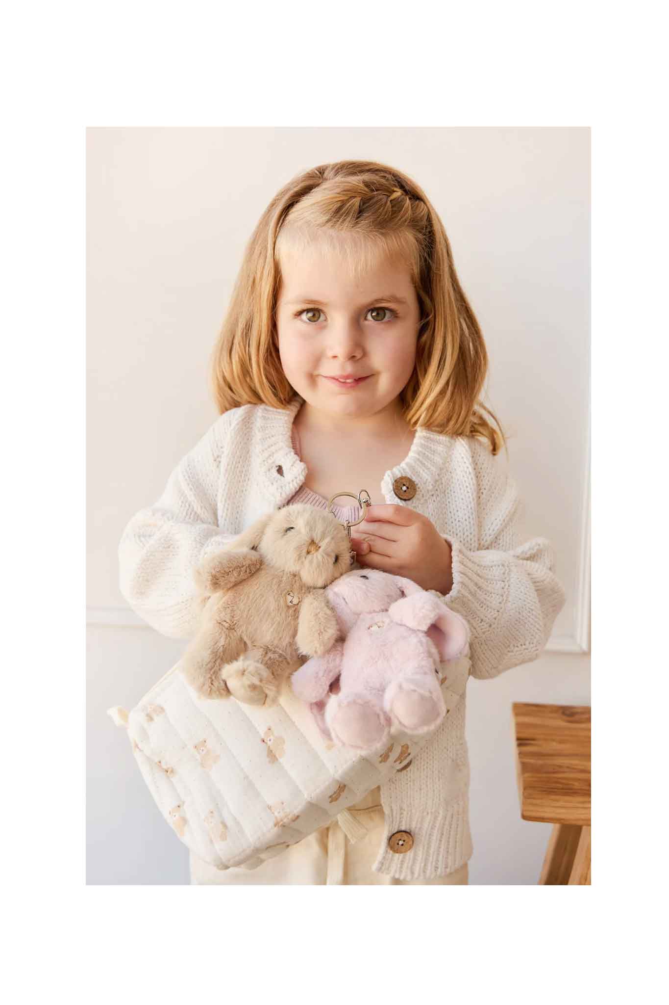 Snuggle Bunnies - Penelope Keyring - Caramel - Image 5